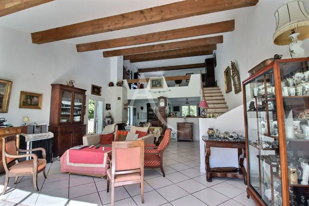 Vente maison 6 pièces 174,1 m2