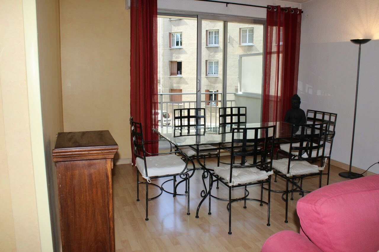 Location appartement meublé 2 pièces 69 m2