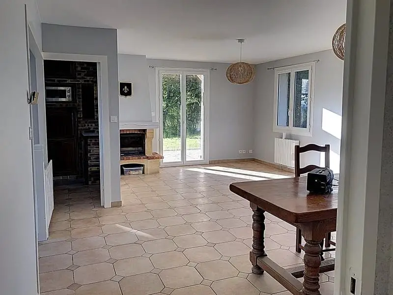 Location maison meublée 5 pièces 103 m2