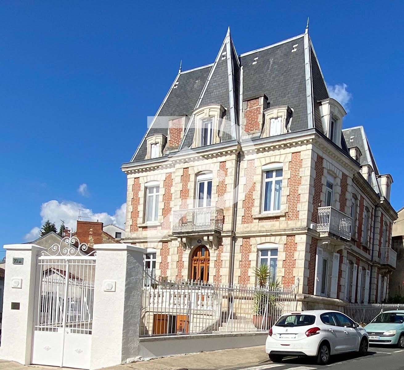 Vente maison 9 pièces 320 m2