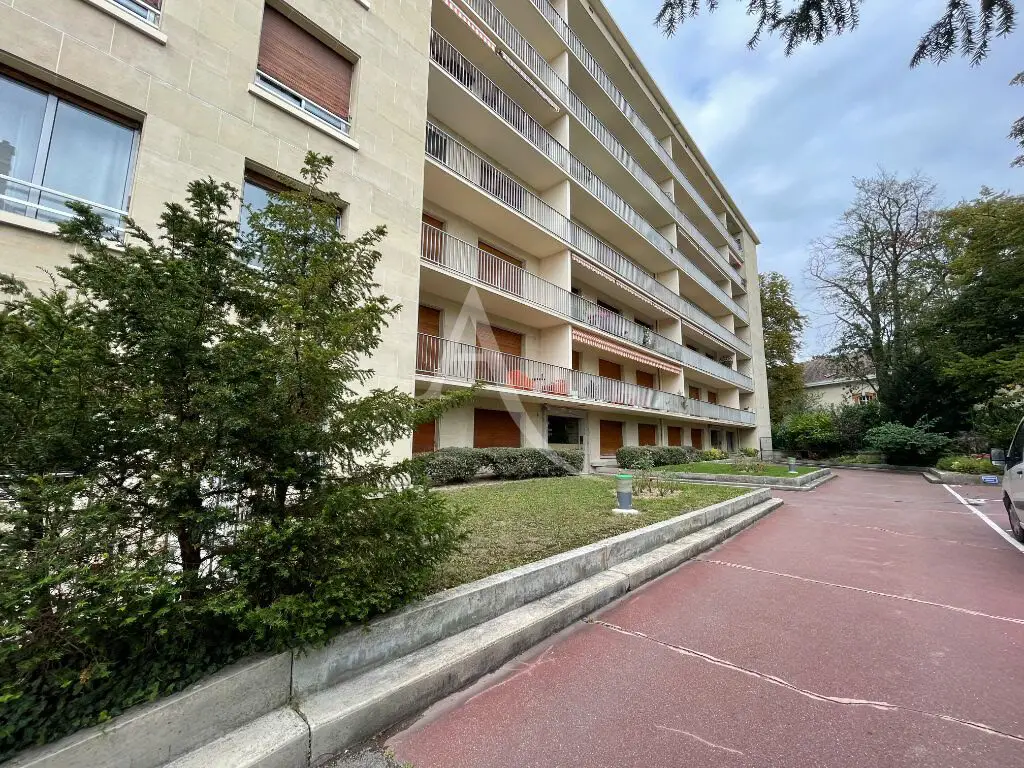 Location appartement 5 pièces 125,65 m2