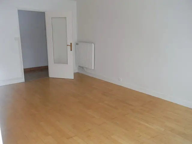 Location appartement 3 pièces 69,09 m2