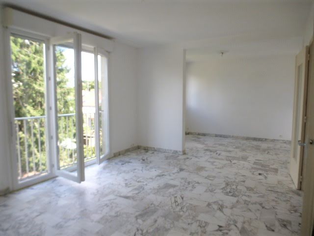 Location appartement 3 pièces 74,37 m2