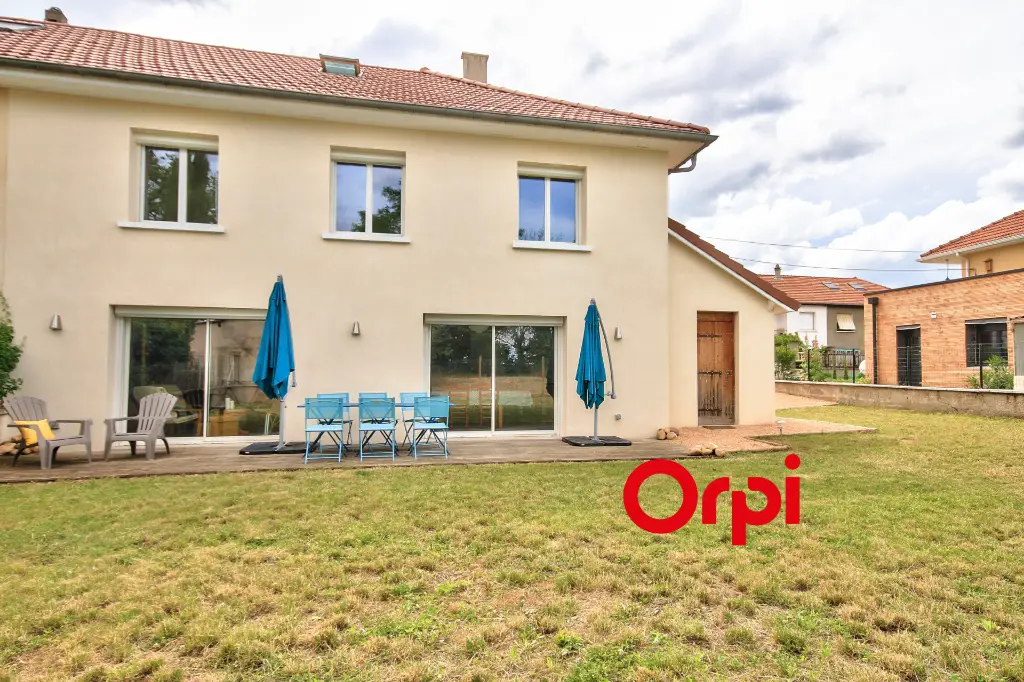 Vente maison 7 pièces 195 m2