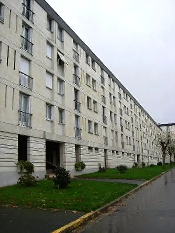 Location appartement 5 pièces 83,54 m2