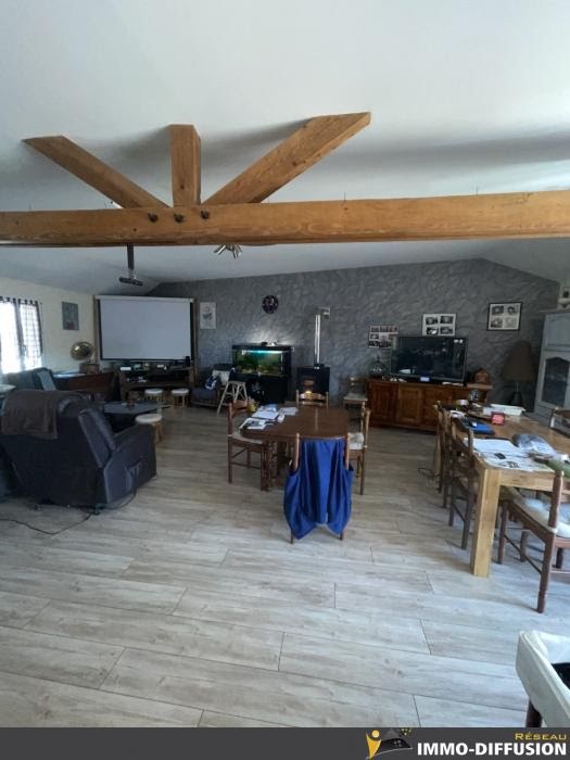 Vente maison 9 pièces 195 m2