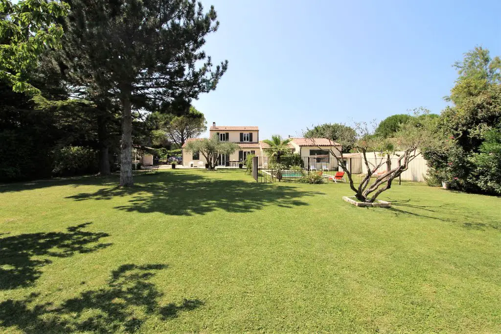 Vente villa 6 pièces 182 m2