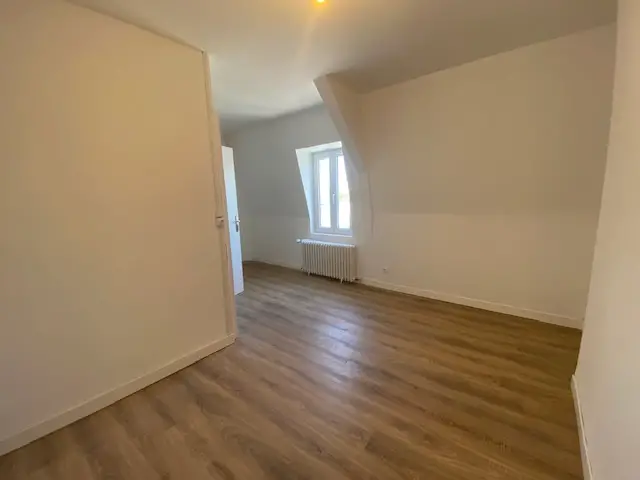 Location maison 6 pièces 93 m2