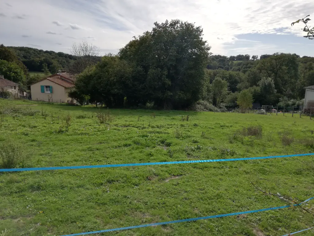 Vente terrain 1 736 m2