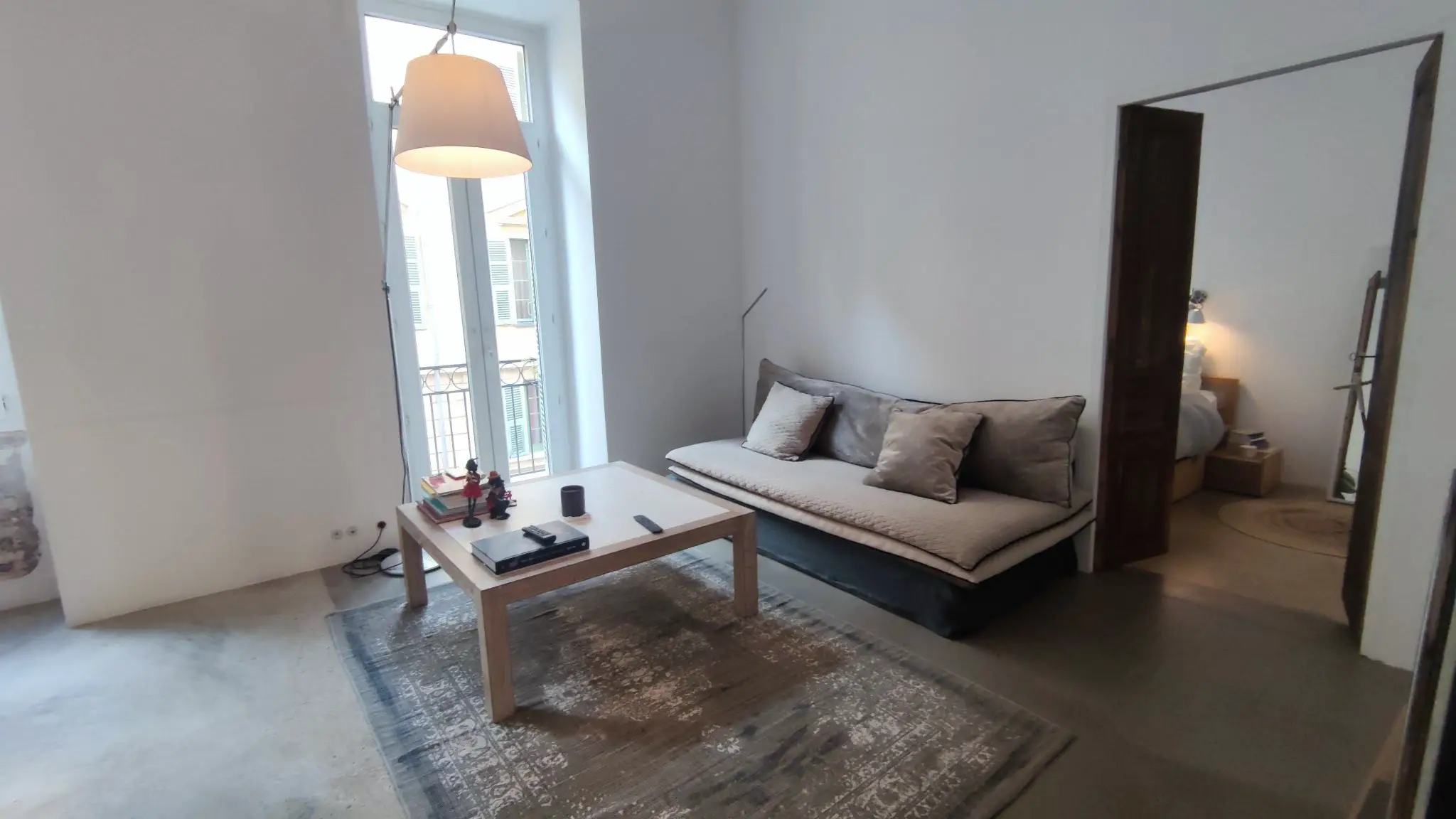 Location appartement meublé 3 pièces 84 m2