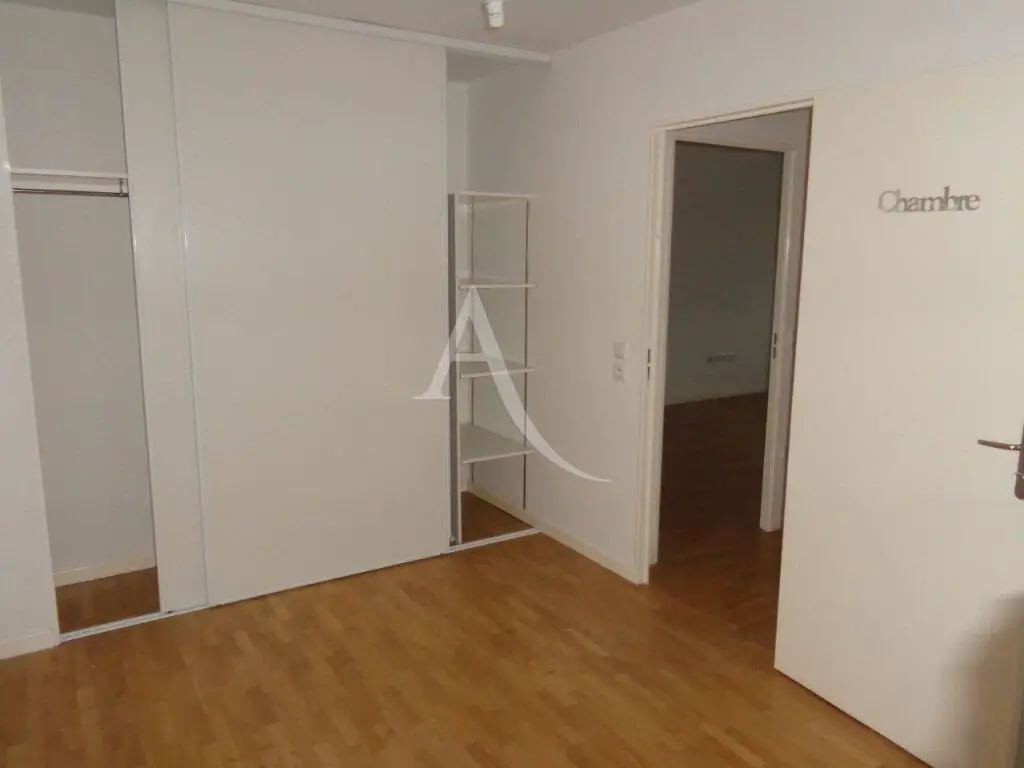 Location appartement 2 pièces 43,79 m2