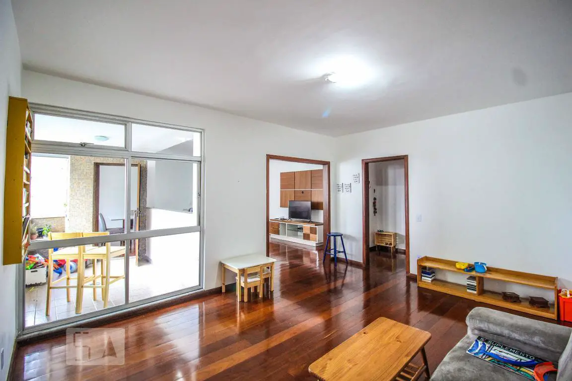 Apartamento 260m² Aluguel Cruzeiro---