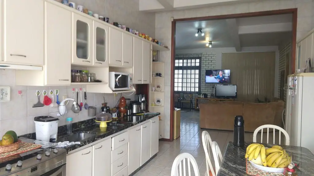 Vendo no Bairro São José em Canoas RS, Belíssima casa tipo sobrado com 343m2 de ---