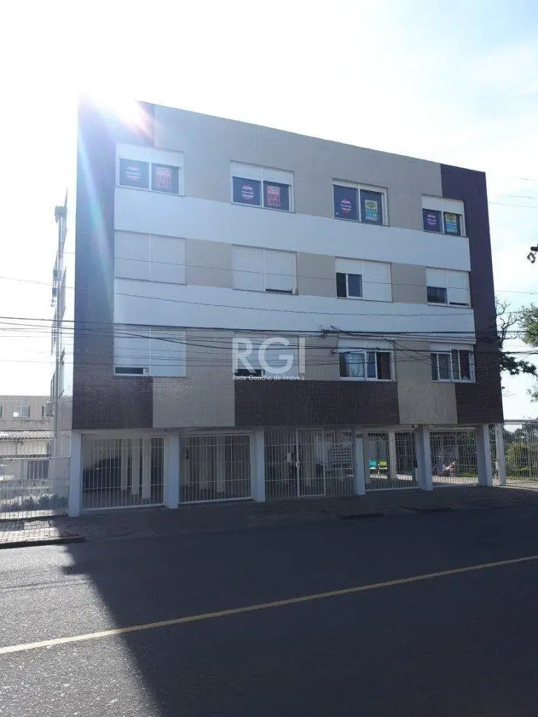 Amplo apartamento de 1 (um dormitório), localizado no bairro Vila Ipiranga com 4---