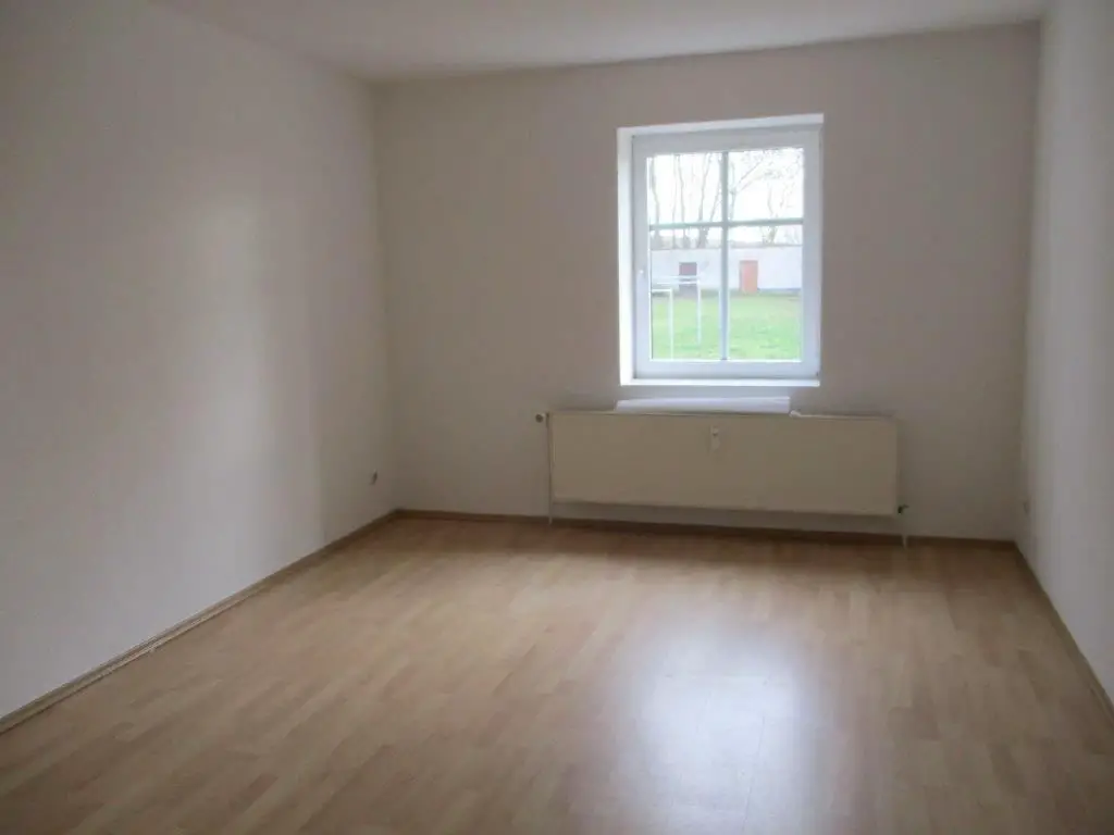 Zimmer 3 -- 3-Raum Wohnung in Klein Schwiesow -366-