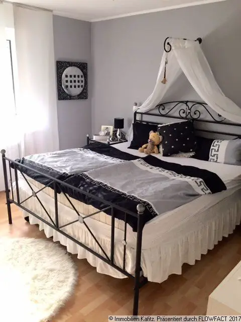 Schlafzimmer -- Moderne Eigentumswohnung mit schöner Raumaufteilung in ruhiger Wohnlage