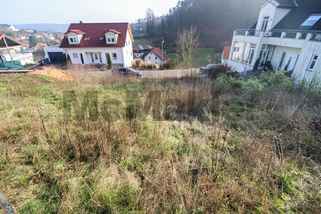 Grundstücksansicht -- In grüner Lage des Pfälzerwalds: Baugrundstück für EFH oder DH bei Kaiserslautern