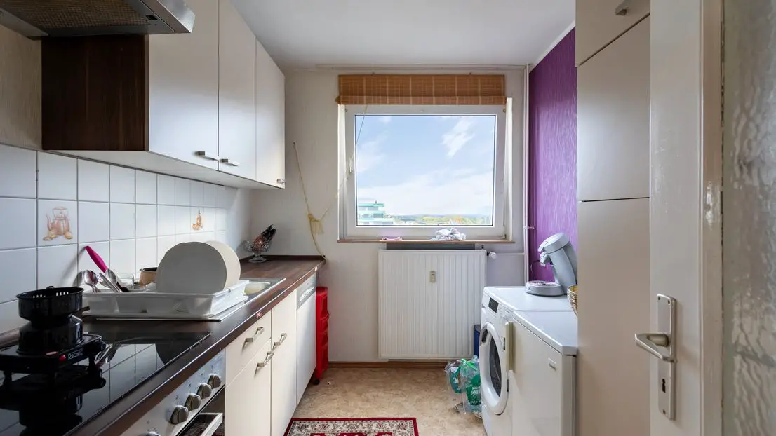 Küche  -- Gut gepflegte Dreizimmerwohnung mit Balkon in vorteilhafter Lage 