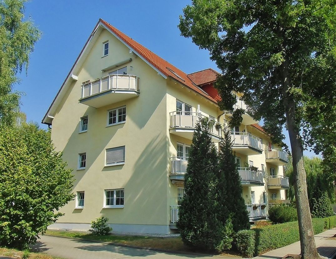 Außenansicht -- Neu renovierte 1 - Zimmer Wohnung in Ronneburg (Thüringen) zu vermieten (1)