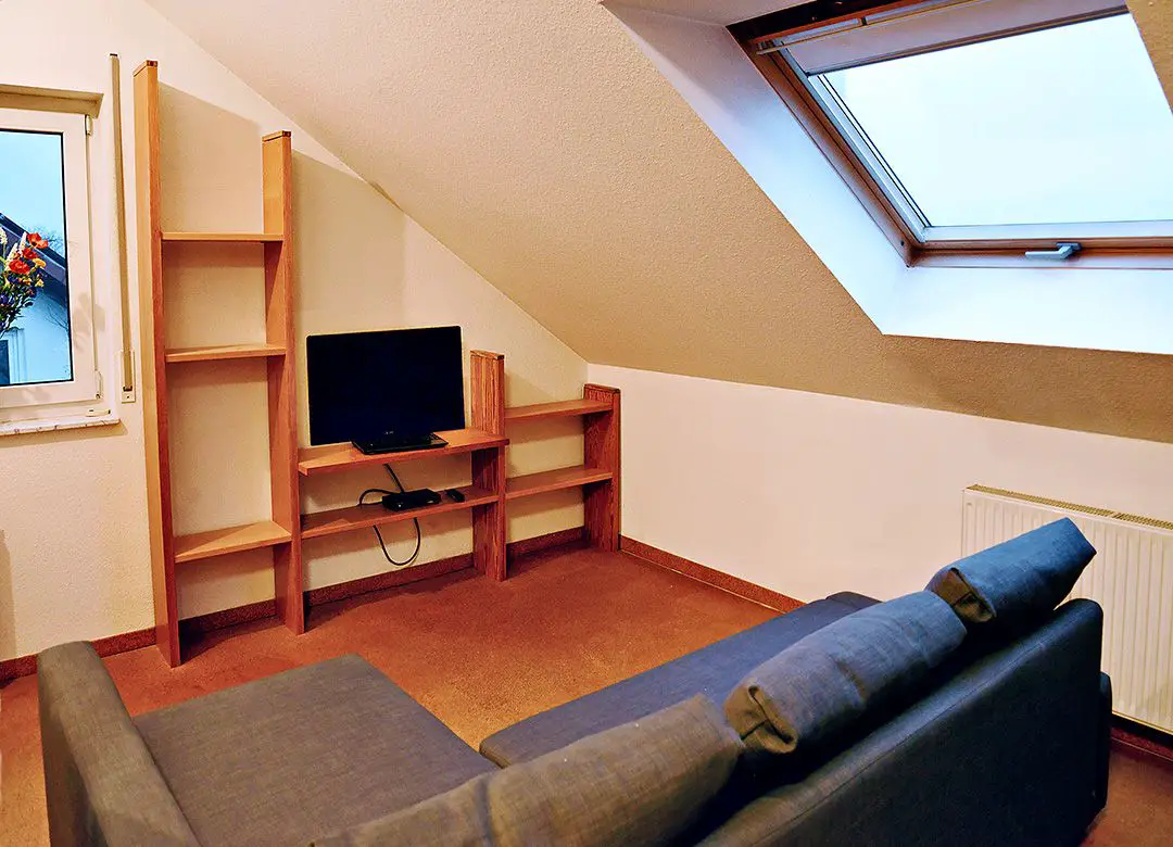 bild_doku_wohnen_jpg -- Gepflegtes Dachgeschoss-Apartment mit EBK in Wetzlar