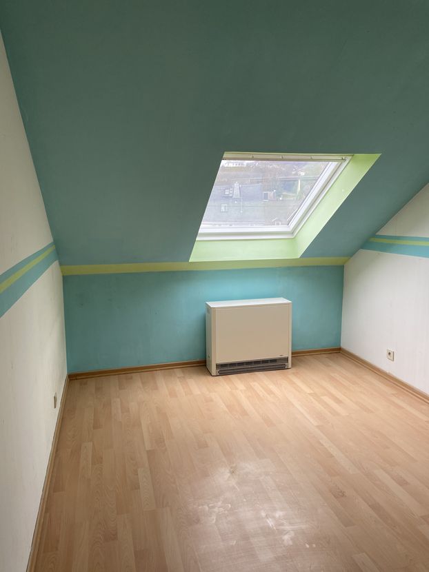 Kinderzimmer -- Lahnstein (Nieder), ruhige 3-Zimmer-DG-Wohnung mit schöner Aussicht