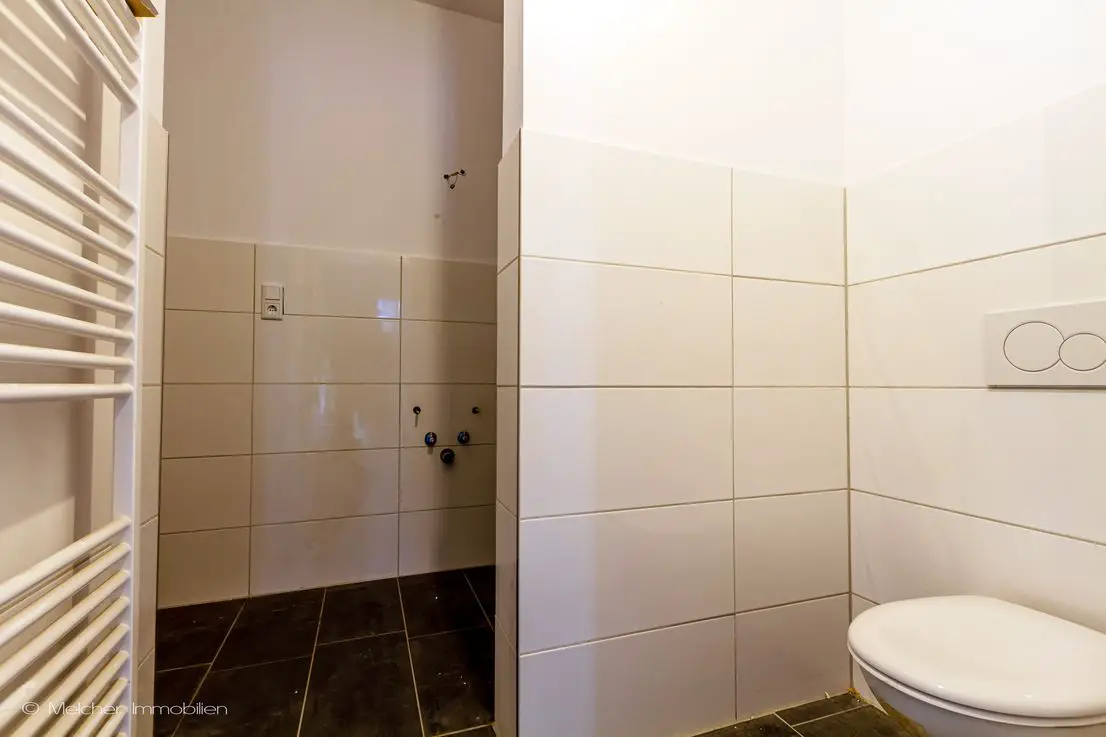 Gäste-WC mit Dusche -- sanierte ALTBAU-ETW in BUER nahe dem Bergmannsheil zu verkaufen