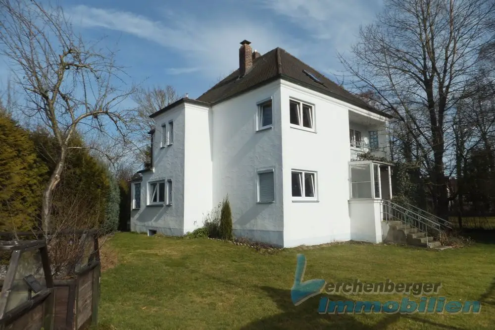 Hausansicht1 -- Immobilien Lerchenberger: Einfamilienhaus mit Charme in Eichendorf