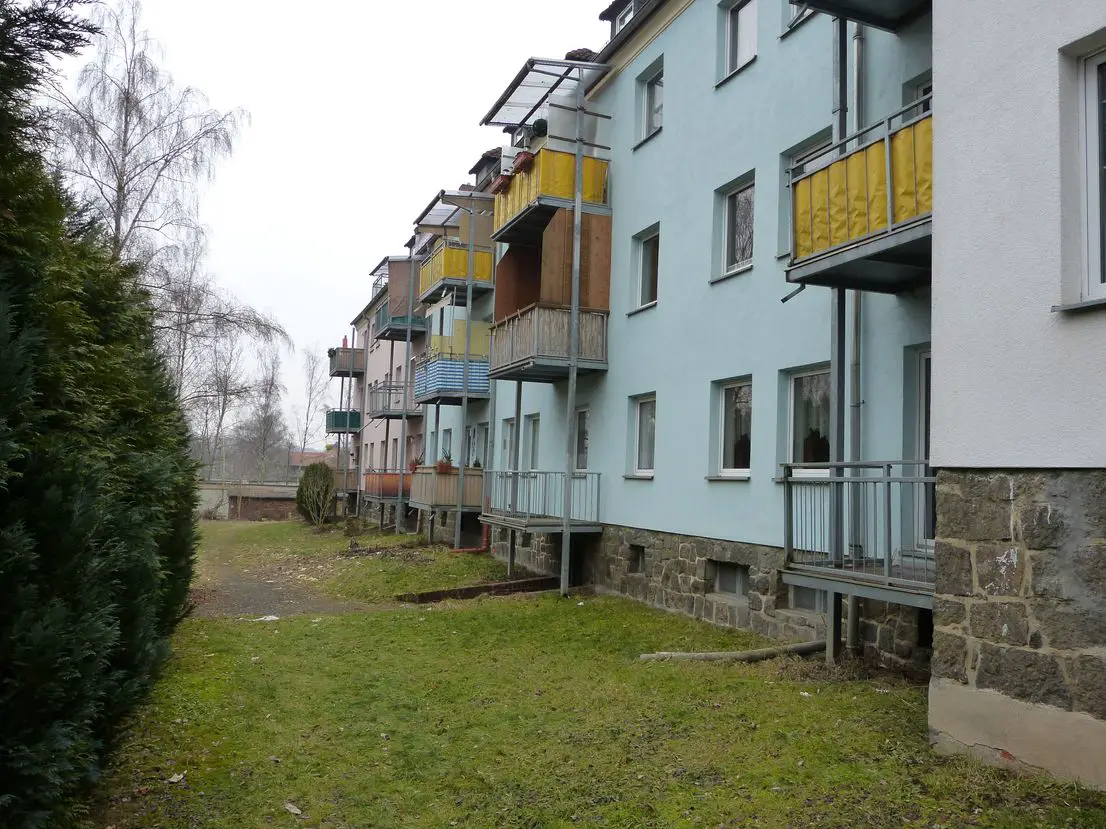 P1050257 -- Behindertengerechte, renovierte 2-Zimmer-Hochparterre-Wohnung mit Balkon in Ronneburg