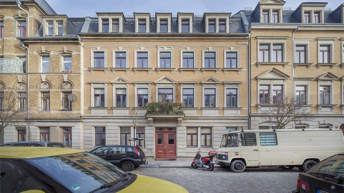Außenansicht  -- Vermietete 2-Zimmer-Wohnung mit Balkon in toller Lage in der Äußeren Neustadt am Alaunpark