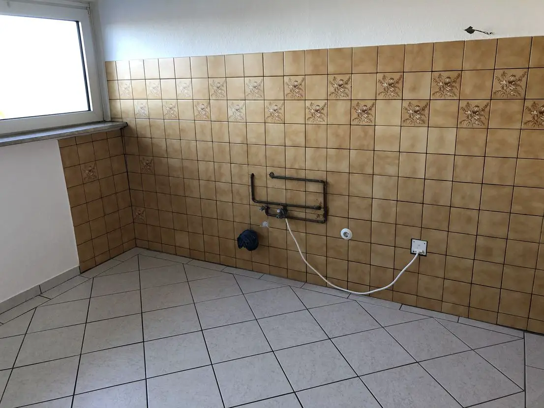 Küche -- Vollständig renovierte 3-Zimmer-Wohnung in Abbensen