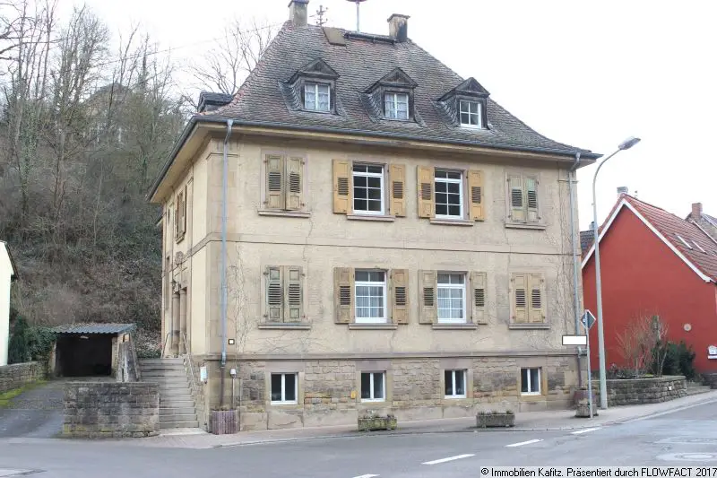 Straßenansicht -- Historisches Zweifamilienhaus in Imsweiler