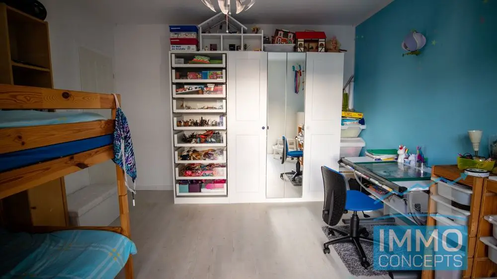 Kinderzimmer -- Reihenendhaus in bester Lage von Halstenbek-Krupunder - Provisionsfrei für den Käufer