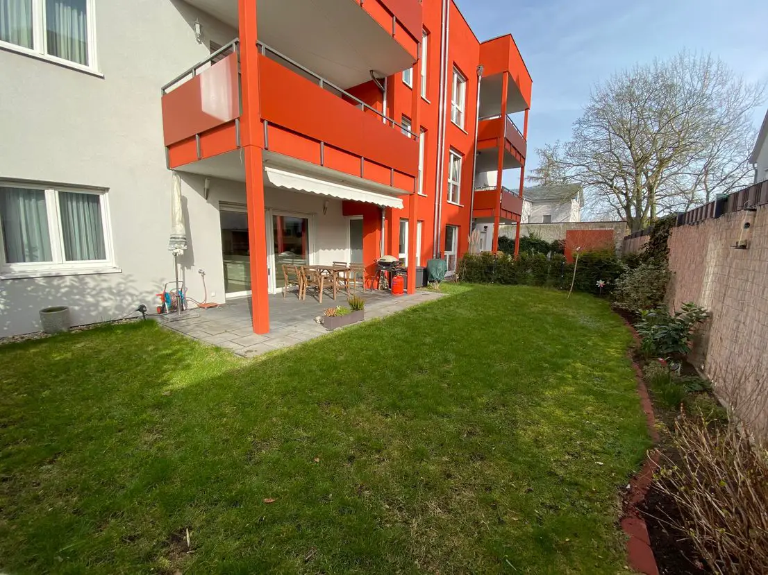 Garten -- Moderne 4-Zimmer-Wohnung mit eigenem Garten in Mahlsdorf Süd