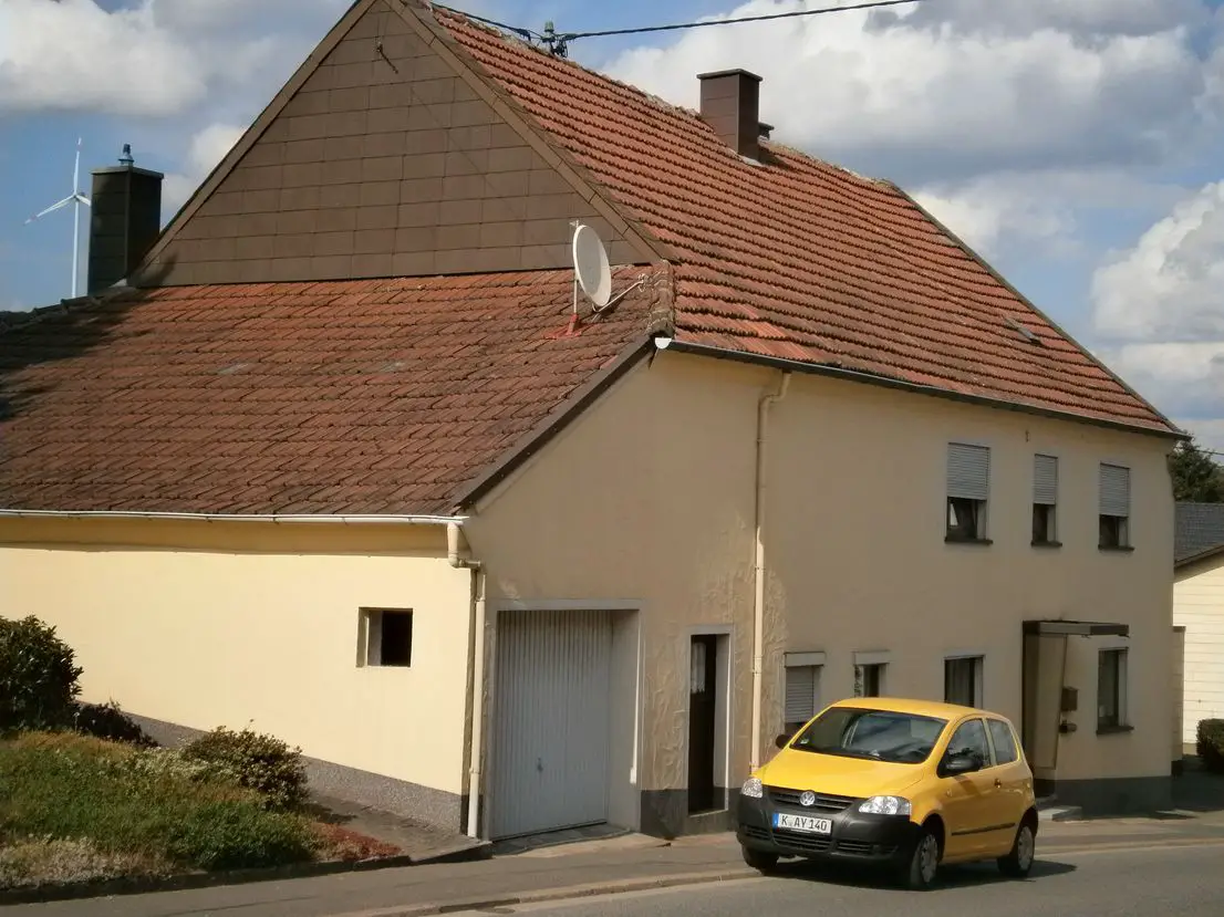 Mombergstrasse 58 Strassenansi -- Attraktives und saniertes 7-Zimmer-Einfamilienhaus zur Miete in Oberthal, Oberthal