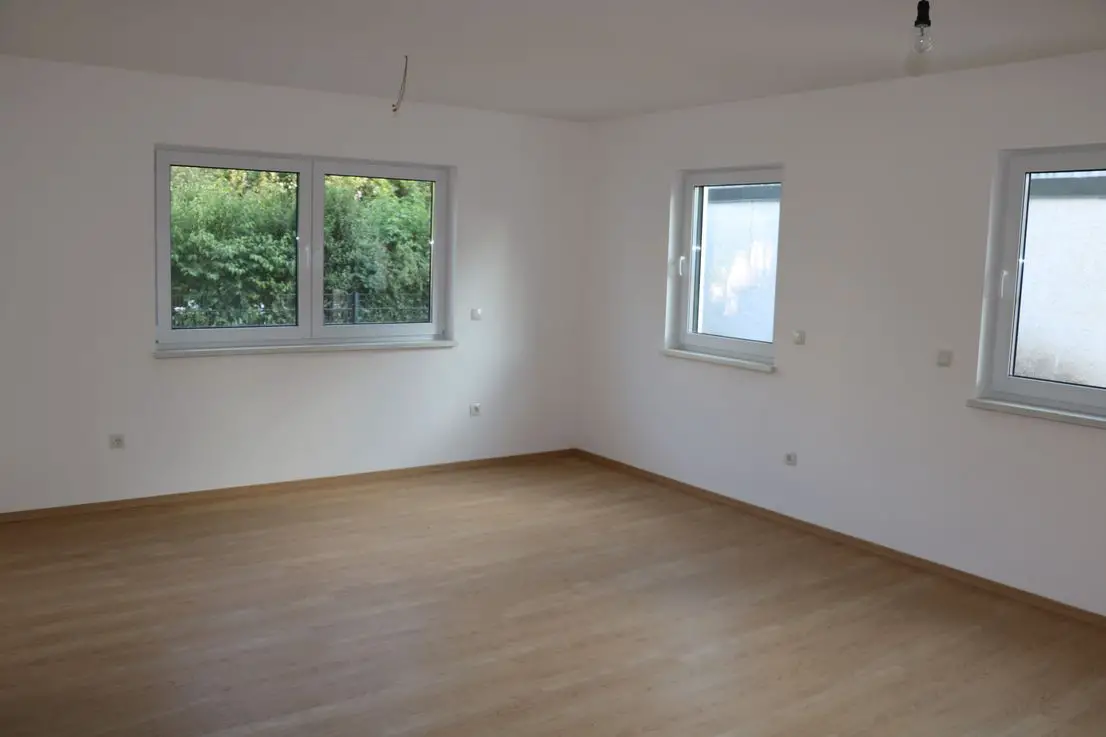 IMG_1200 -- 3-Zimmer Neubau EG Wohnung mit Garten in Landshut Wolfgangsiedlung