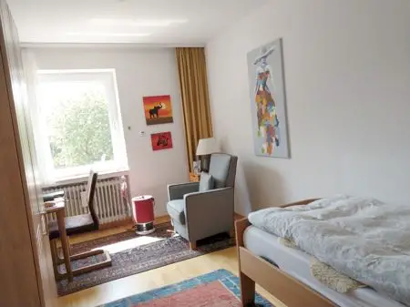 Schlafzimmer2 -- Top Reihenbungalow mit kleinem Garten in Hannover-Bemerode zu kaufen