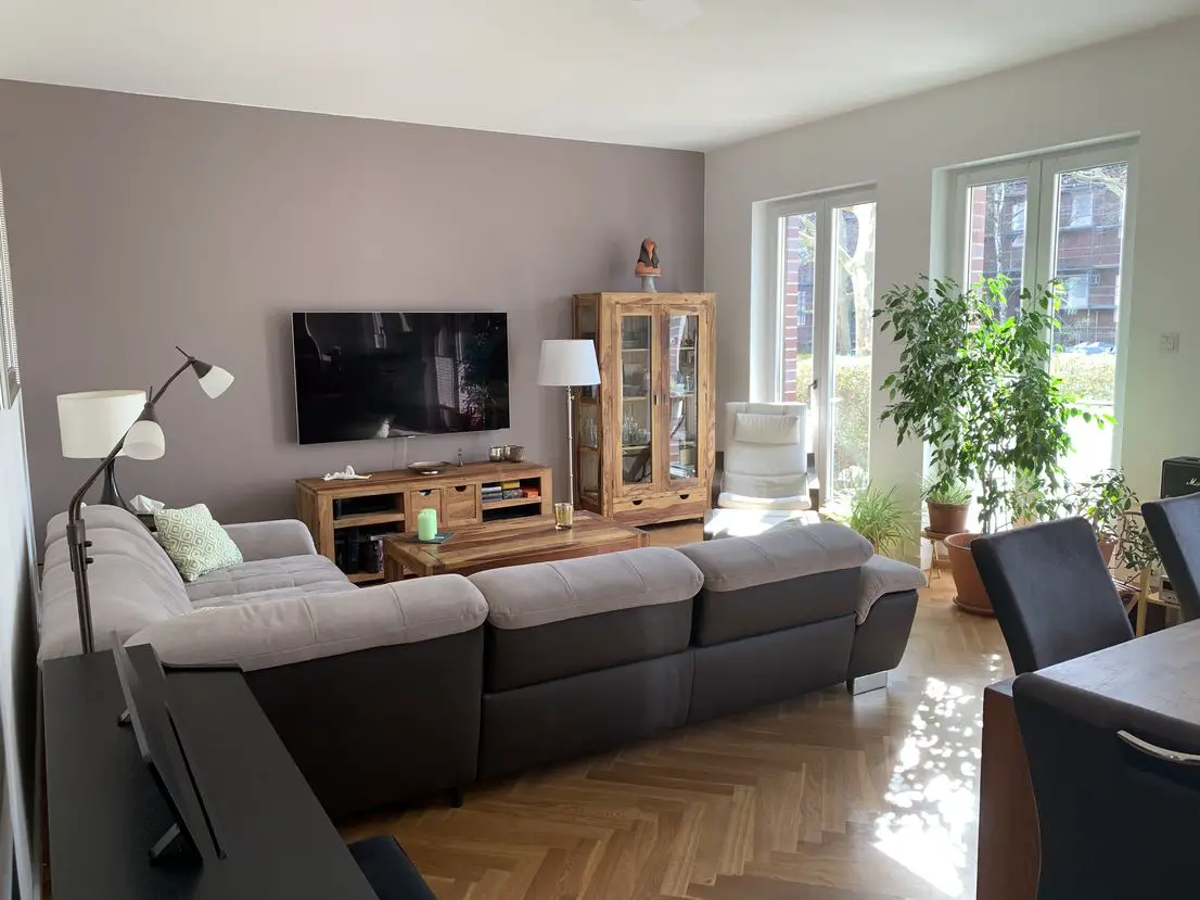 Main -- Vier Zimmer Wohnung in Berlin, Dahlem in ruhiger Lage