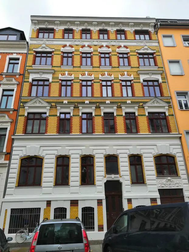 drei Fenster oben links -- RESERVIERT!!! Schöne 2-Raum-DG-Wohnung (ohne Schrägen) mit Balkon