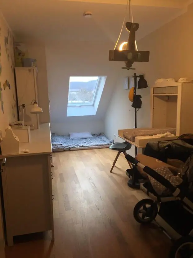 Kinderzimmer -- Neuwertige 3-Raum-Maisonette-Wohnung mit Balkon in Bad Kreuznach