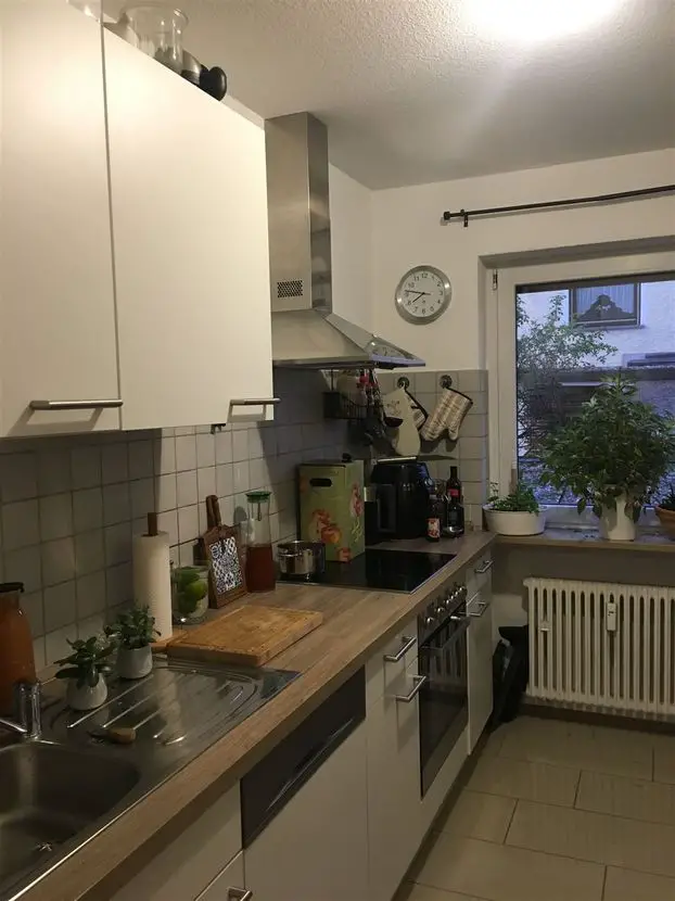 Einbauküche -- Schöne 2-Zimmer Wohnung mit Einbauküche in Waldbüttelbrunn!
