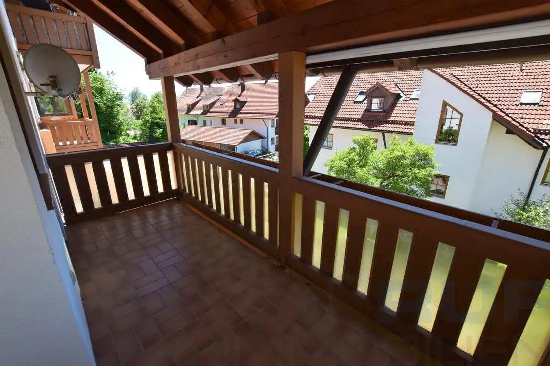 Balkon -- Zentral gelegene 3-Zimmer Wohnung in Hohenpeißenberg