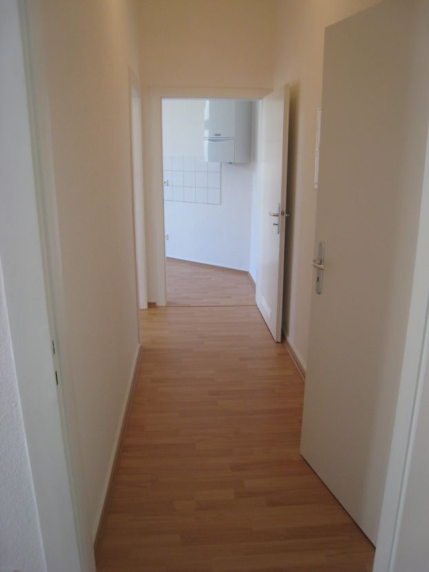 Flur -- Schöne-Top-renovierte Wohnung in Düsseldorf-Flingern-Nord-3Zimmer. Wohnküche.Bad.Gäste-WC,Diele