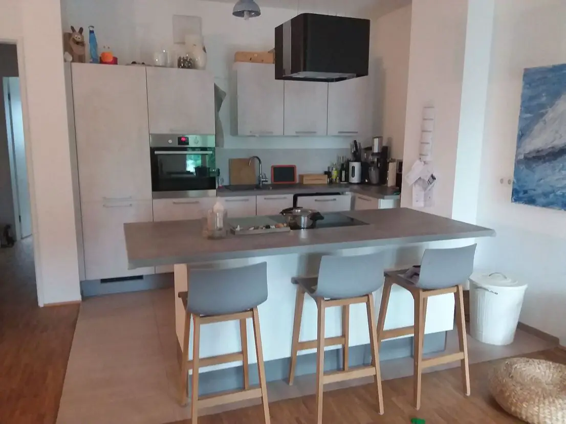 Wohnküche.jpg -- schöne und seltene 4-Zimmer-Wohnung mit gehobenen Standard in Düsseldorf-Flingern-Nord