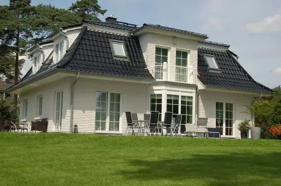 Villa_Holstein_klein -- Tolles Baugrundstück (nicht teilbar) in Rahnsdorf !