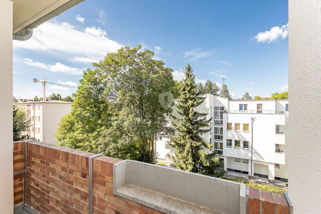 Balkon -- ++ Modernisierte 3 Zimmer Wohnung - Lankwitz ++