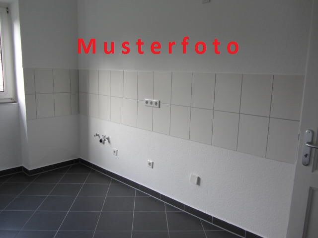 0 Titelbild -- Schicke 3-Zimmerwohnung mit Laminat und modernisiertem Badezimmer...