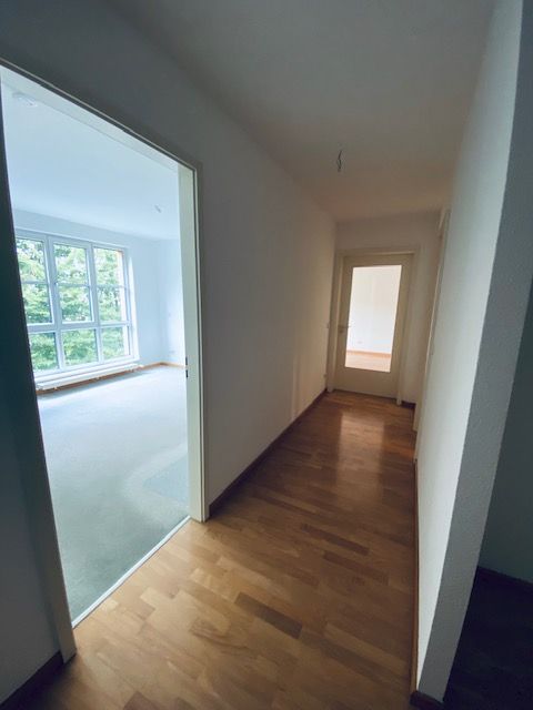 Flur -- Schöne 2-Zimmer-Wohnung mit Balkon, Aufzug und Stellplatz in Berlin-Pankow