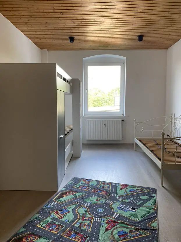 Kinderzimmer -- Ihre neue 4-Zimmer- Wohnung in Düsseldorf- Unterrath!