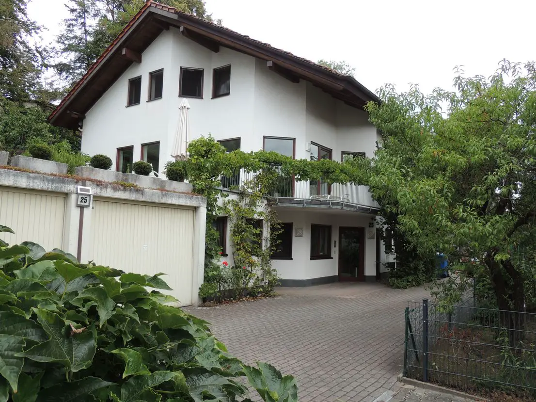 DSCN0275 -- Schöne Doppelhaushälfte mit sechs Zimmern in Bickenbach