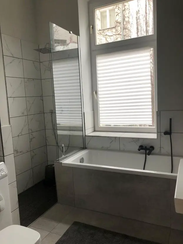 bathroom -- fully furnished boutique apartment in Berlin Kreuzberg / Graefekiez